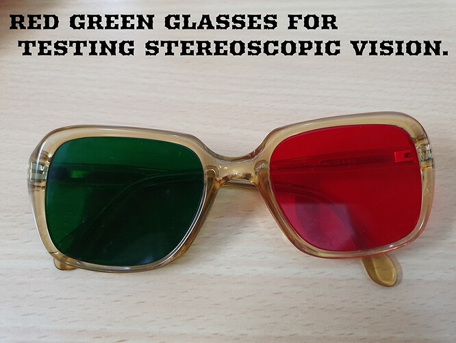 RED%20GREEN%20GLASSES%20FOR